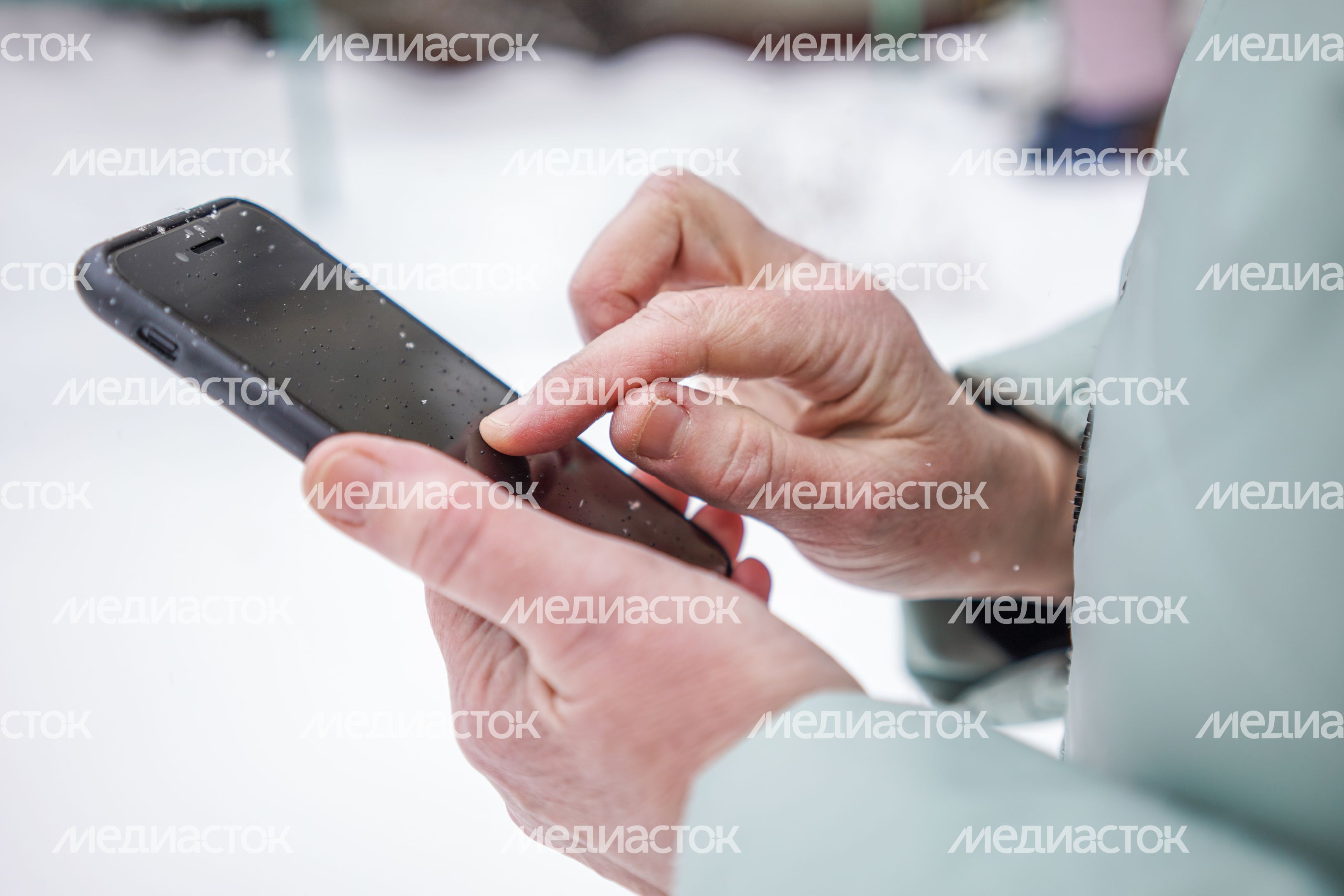 Мобильные телефоны