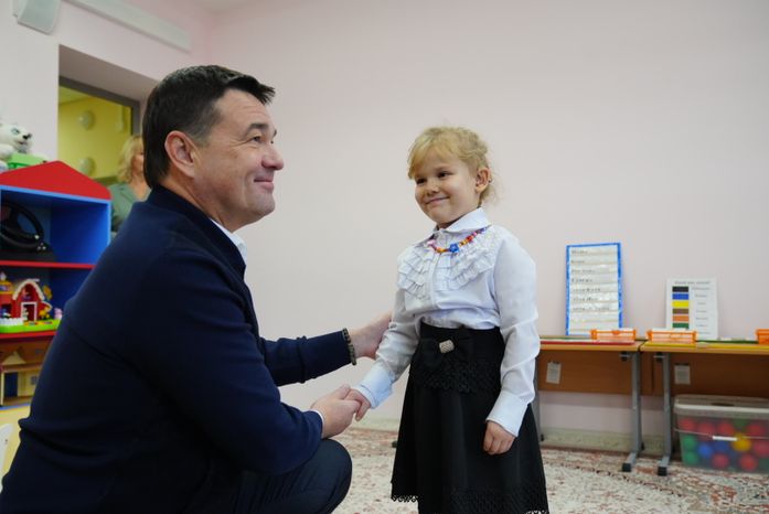 Посещение интерната для обучения слепоглухих детей и молодых инвалидов в Сергиево-Посадском округе Губернатором Подмосковья