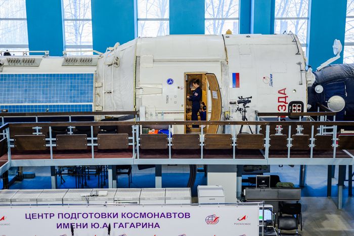 Звездный городок. Экзаменационные комплексные тренировки экипажей 21-й экспедиции посещения МКС