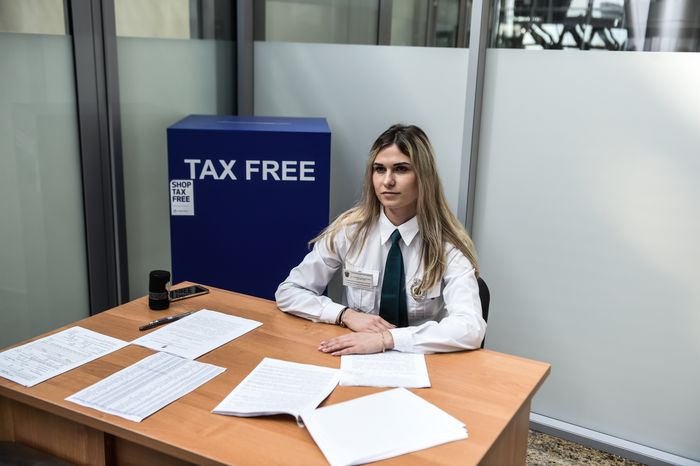 Система tax free для возврата НДС иностранцам начинает работу в России в тестовом режиме
