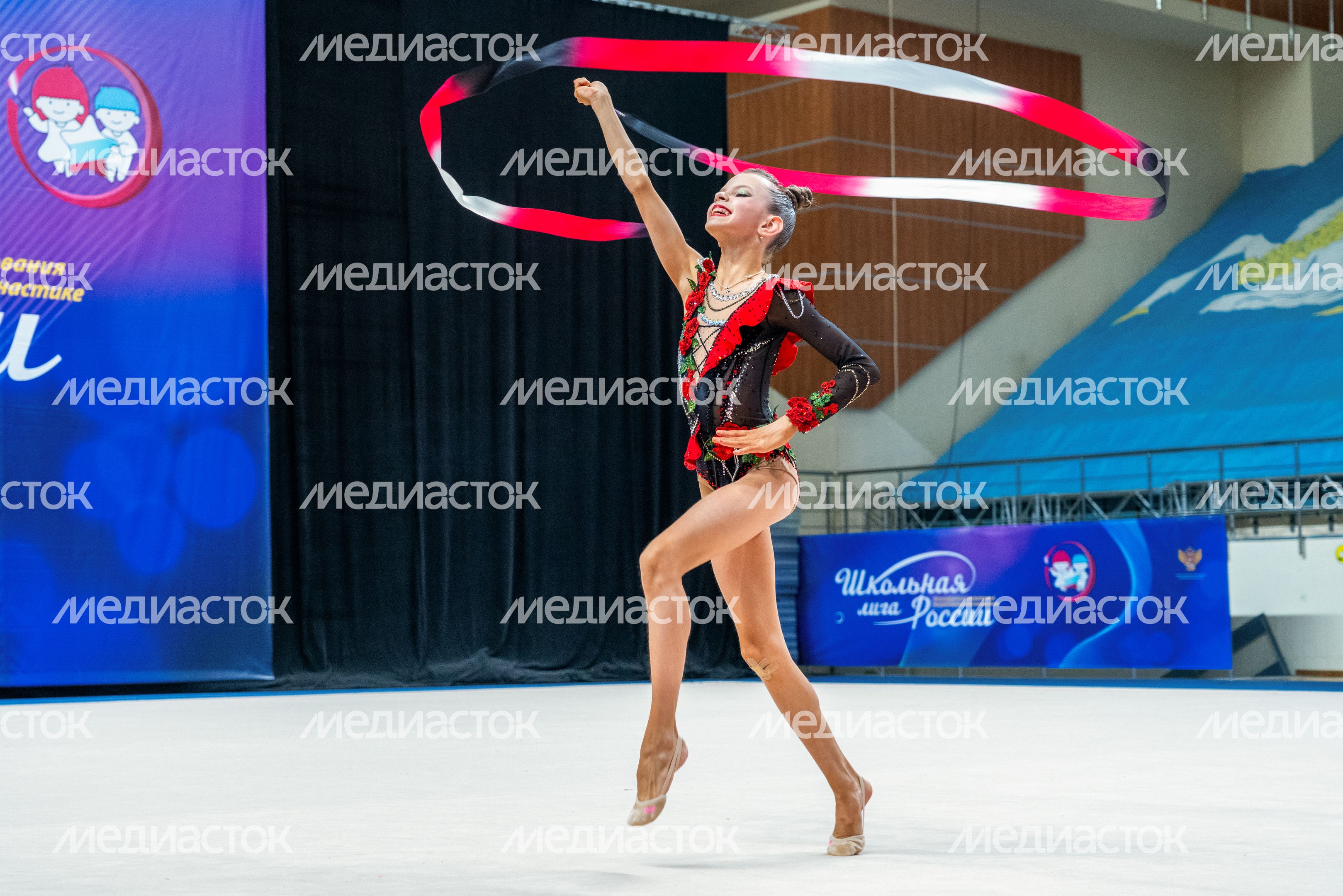 Всероссийские соревнования по художественной гимнастике «Школьная лига России» в Одинцово Всероссийские соревнования по художественной гимнастике «Школьная лига России» в Одинцово