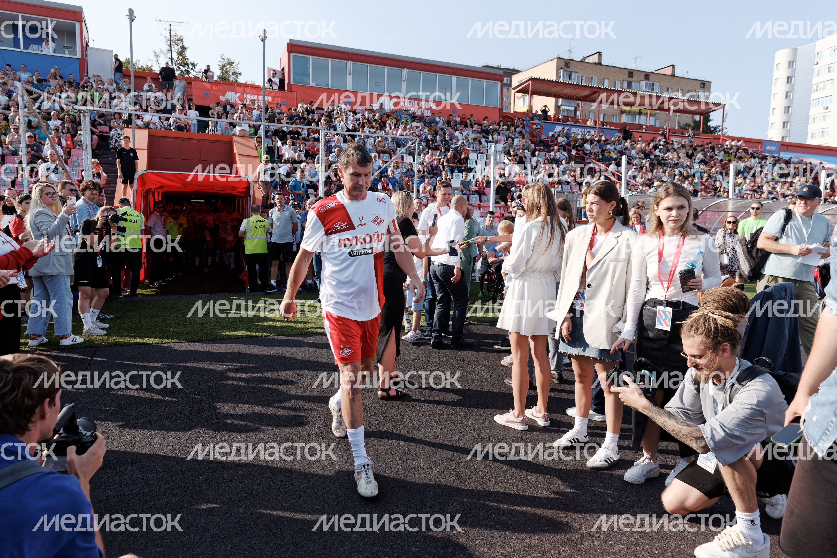 Футболист Егор Титов на гала-матче ЦСКА - «Спартак» Футболист Егор Титов на гала-матче ЦСКА - «Спартак»