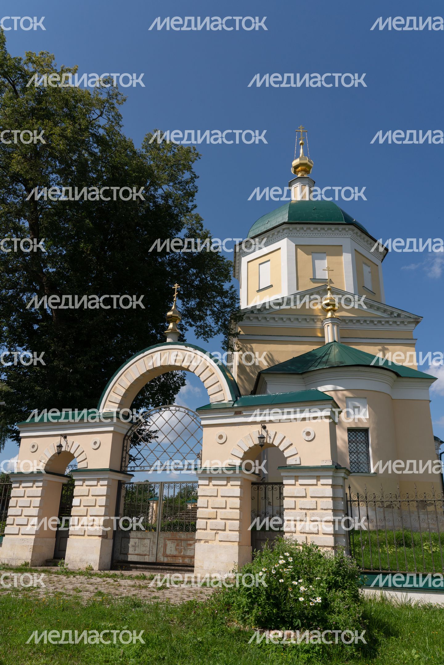 Верея. Церковь Константина и Елены Верея. Церковь Константина и Елены