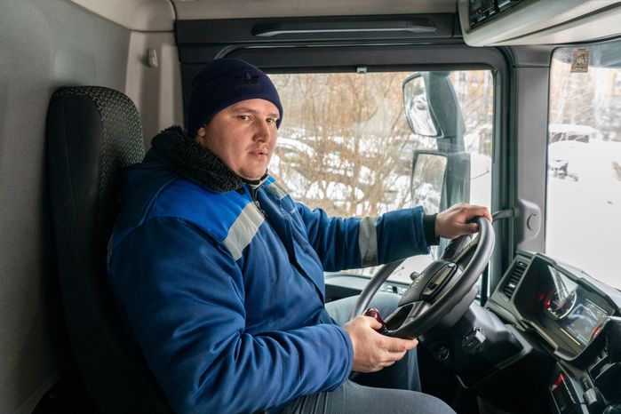 Работа мусоровозов зимой в Красногорске
