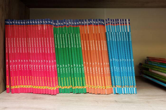 Библиотека Центра образования №30 им. А.И. Колдунова после капремонта (корпус 2) в Электроуглях Богородского округа