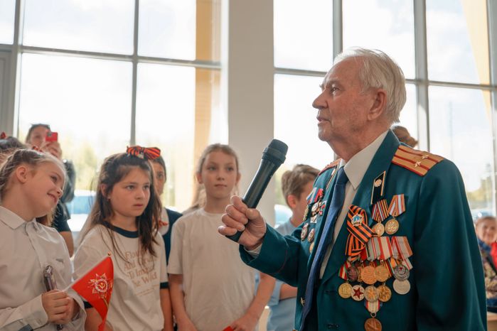 Фотовыставка патриотического проекта «Китель Победы» в Горках-2 Одинцовского округа