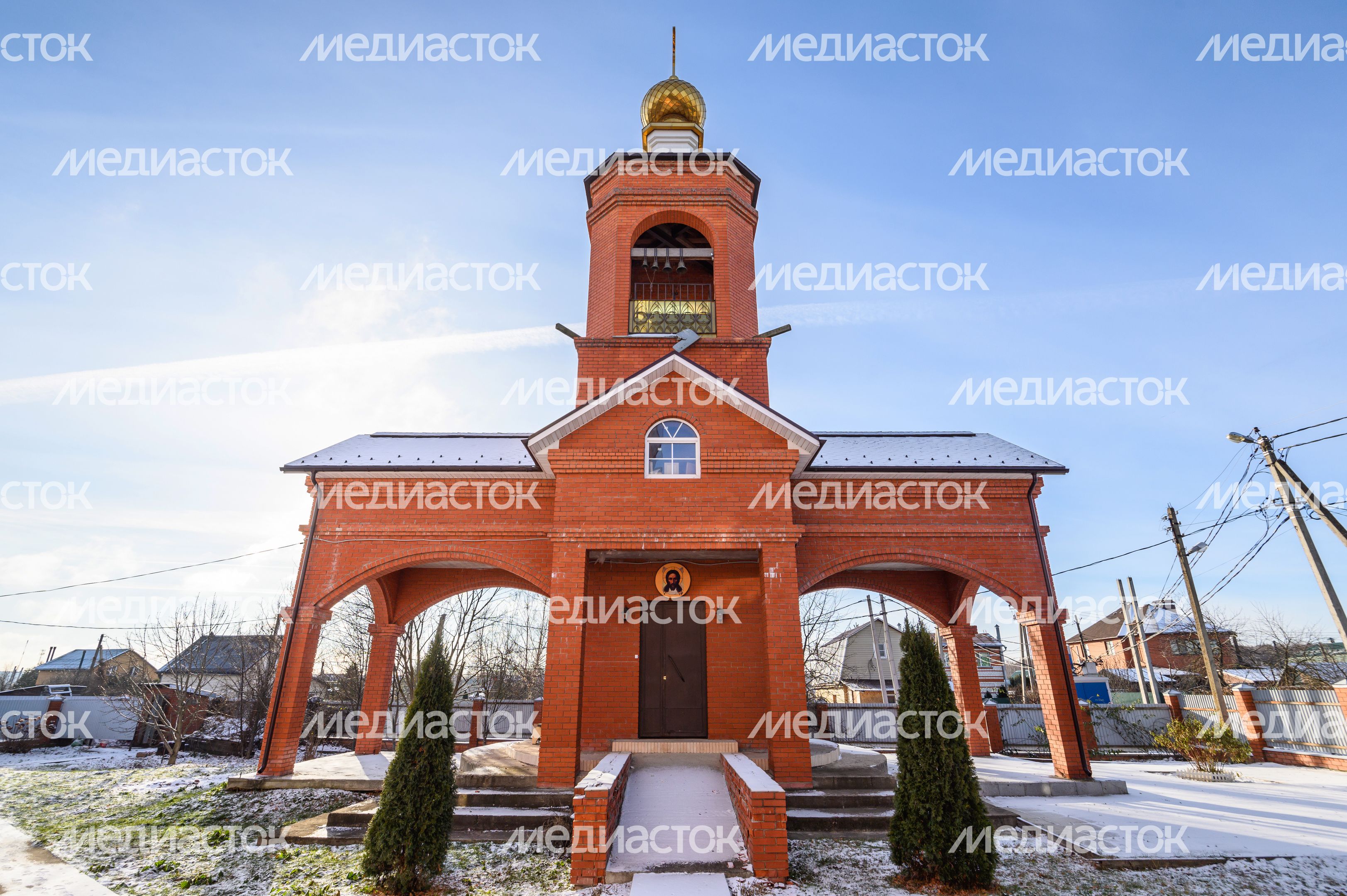 Колокольня церкви Иверской иконы Божией Матери в селе Растуново округа Домодедово Колокольня церкви Иверской иконы Божией Матери в селе Растуново округа Домодедово