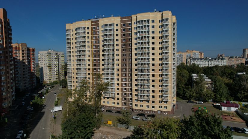 Новый МКД на ул. Набережной в Лыткарино принял переселенцев из ветхого жилья