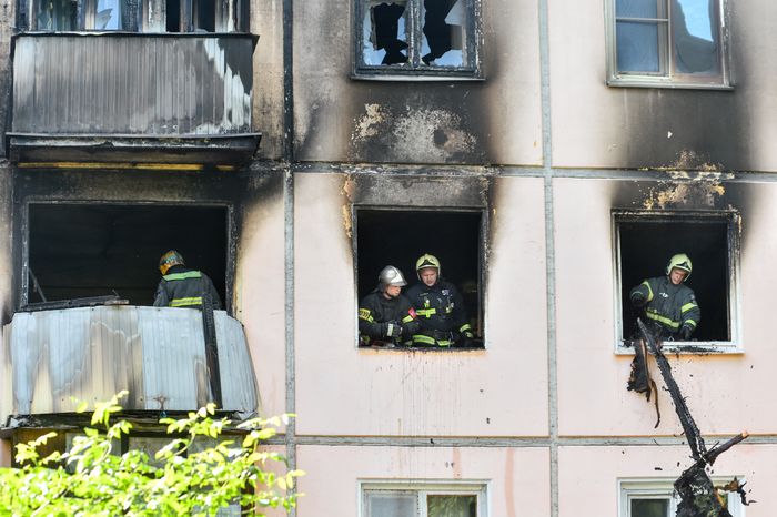 Кадры с места взрыва в доме на улице Проходчиков в Москве