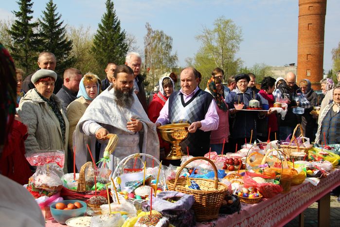 Празднование Пасхи в Серебряных Прудах