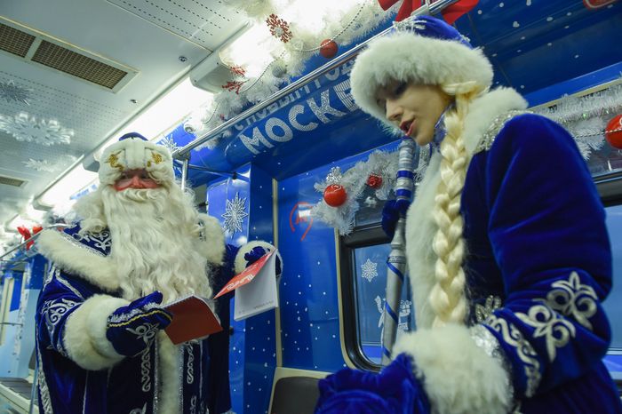 Запуск новогоднего поезда в Московском метрополитене