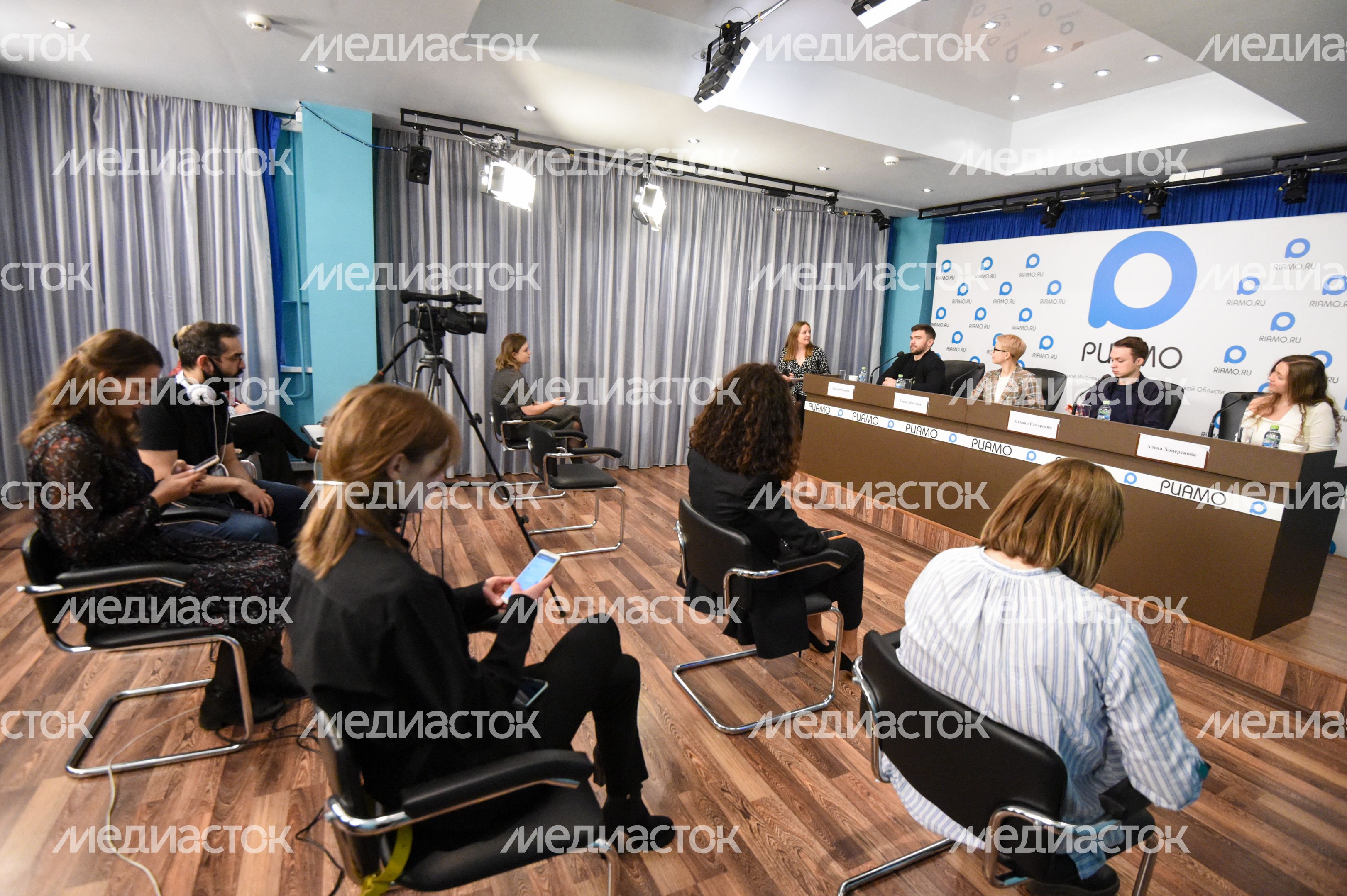 Пресс-конференция, посвященная старту благотворительного проекта «Добро между строк»