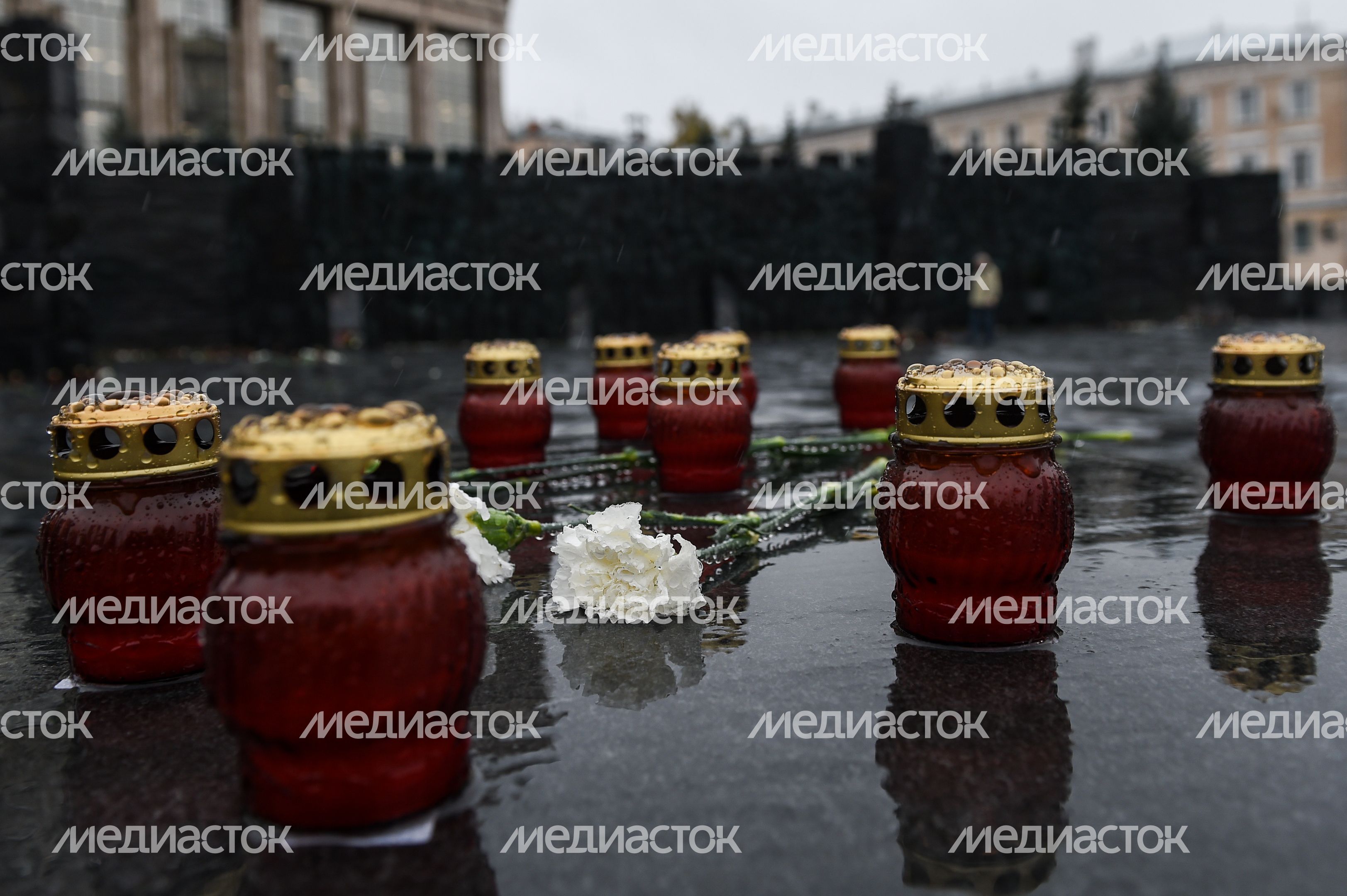 Мемориал Стена скорби в Москве
