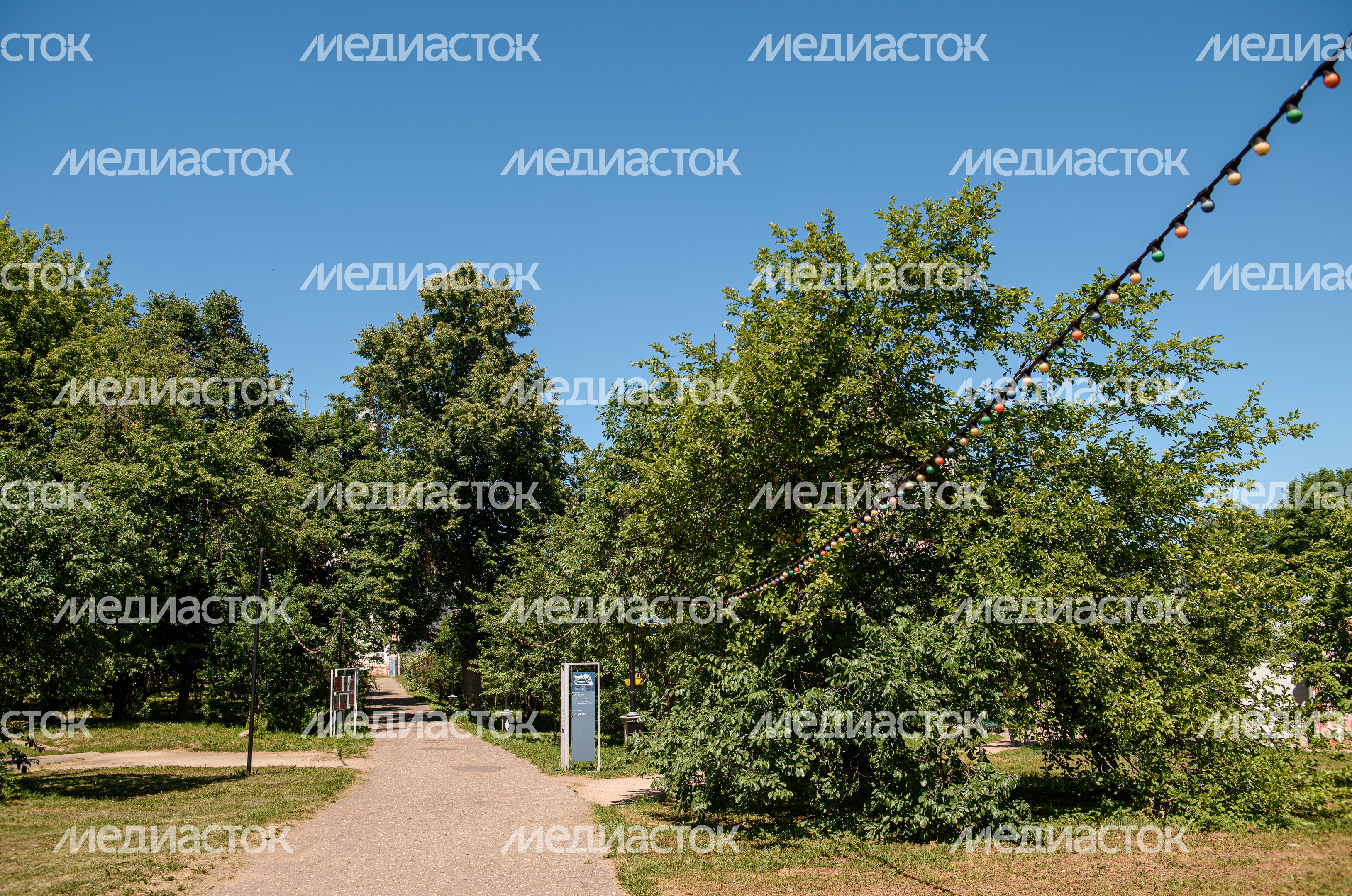 Летние виды Горицкого Успенского монастыря