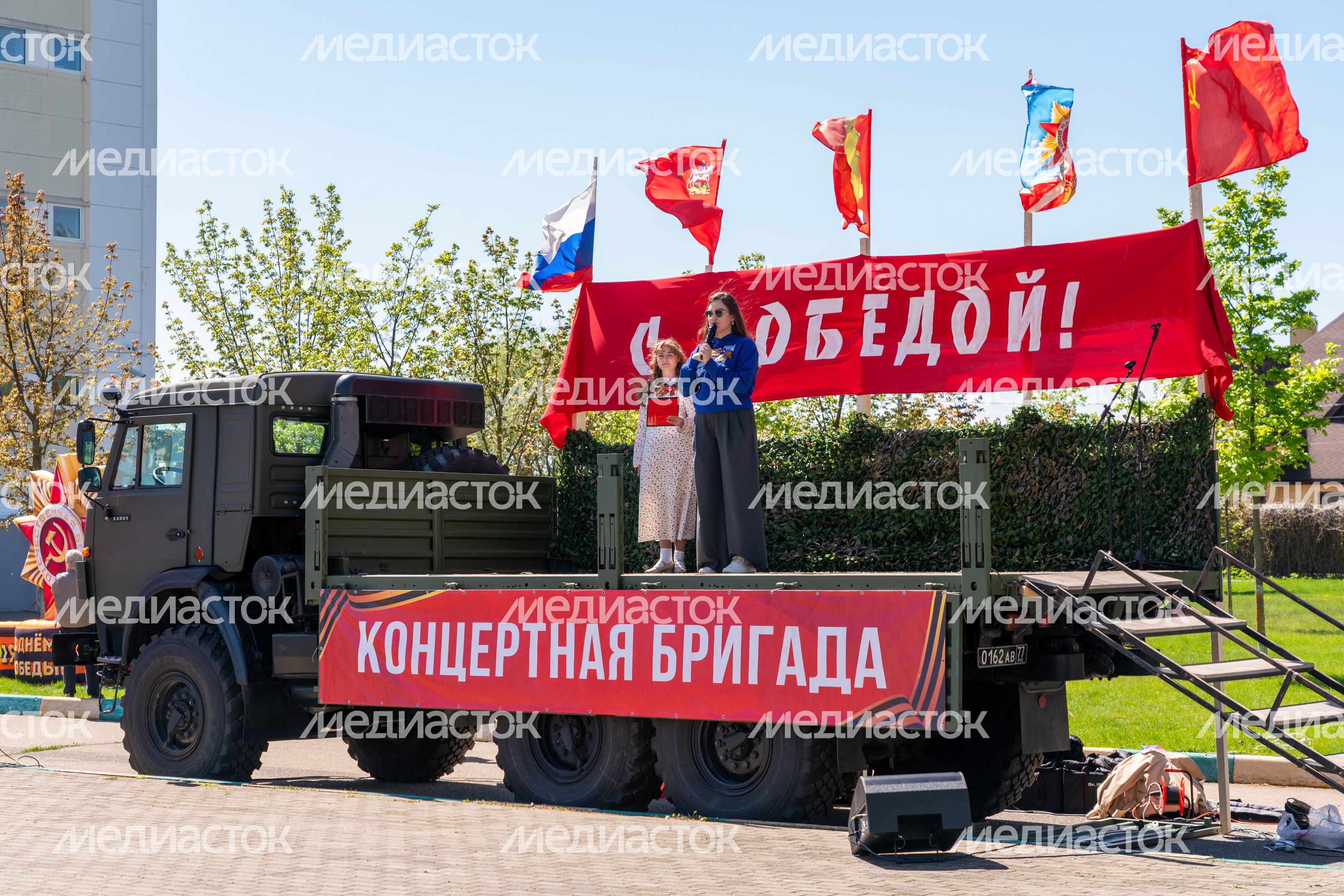 Фронтовая поляна в поселке Большевик ко Дню Победы Фронтовая поляна в поселке Большевик ко Дню Победы