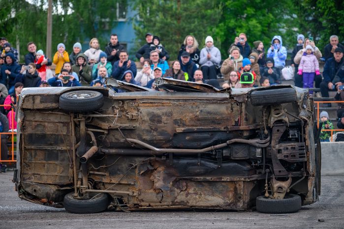 Экстремальная программа, яркие эмоции, адреналин и безумные трюки на шоу каскадеров в Чехове