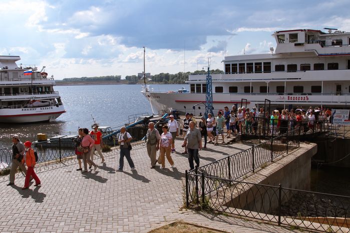 Речной круиз на теплоходе из Москвы в Санкт-Петербург