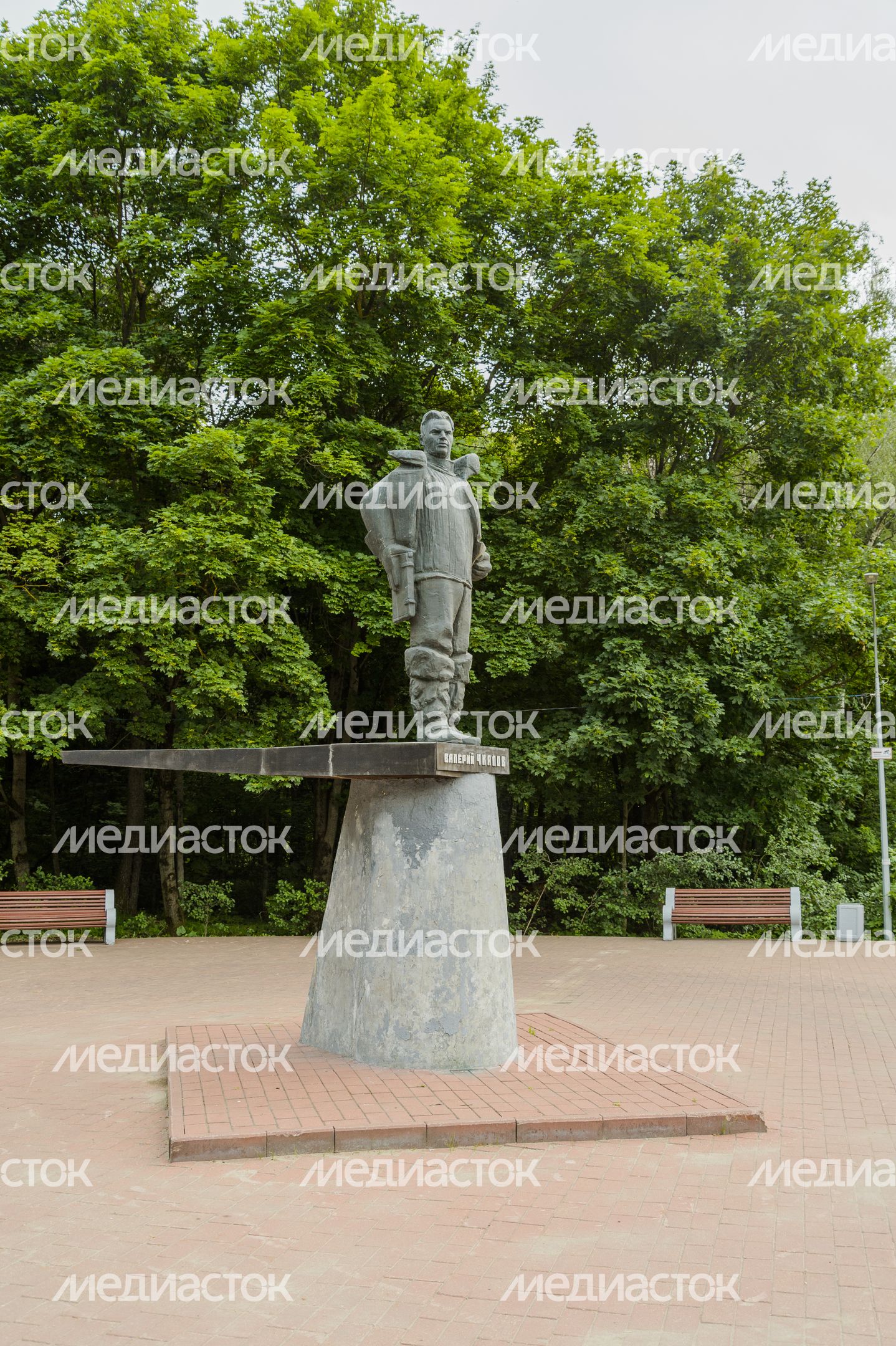 Памятник В.П. Чкалову Памятник В.П. Чкалову