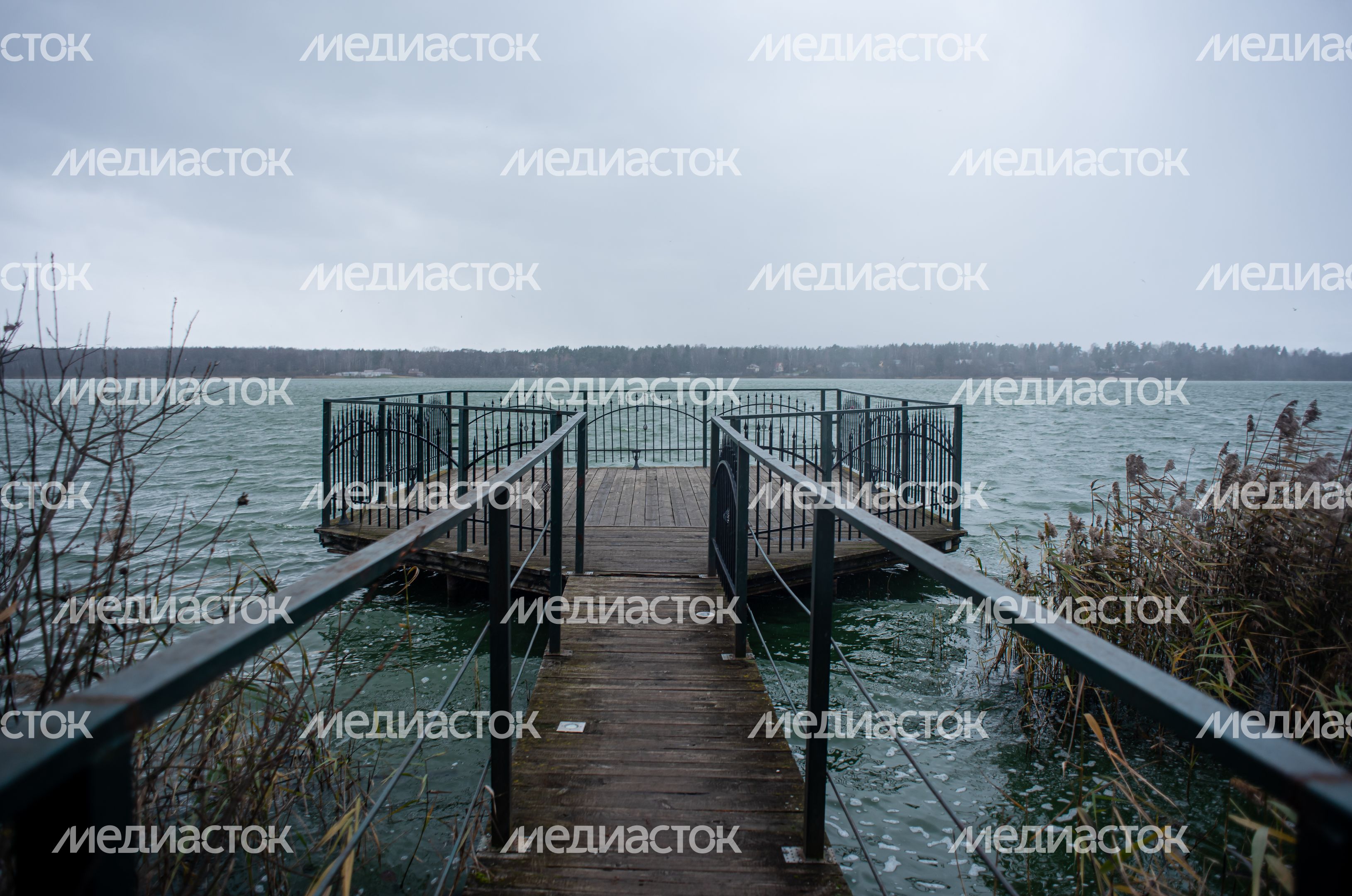 Осенние виды озера Бисерово