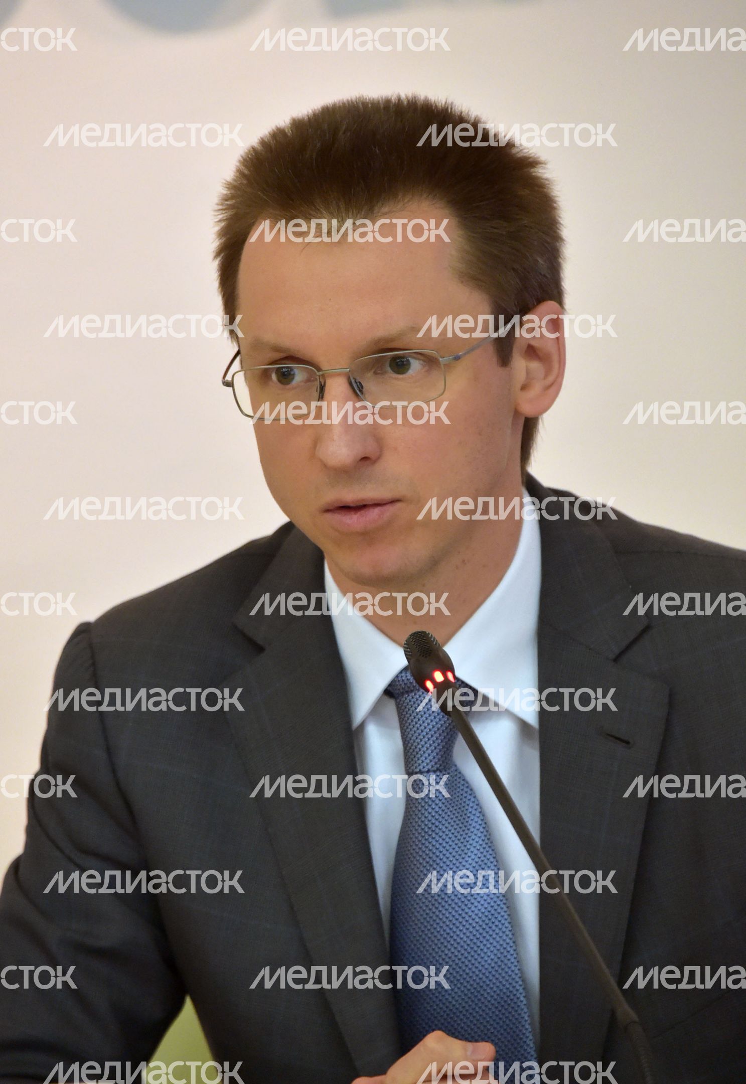Петр Иванов на пресс-конференции в Доме Правительства МО