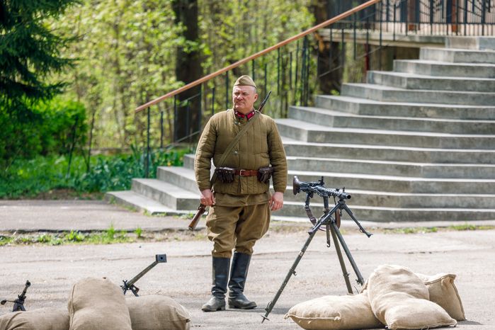 Военно-историческая реконструкция "Успех в единстве поколений" в Химках