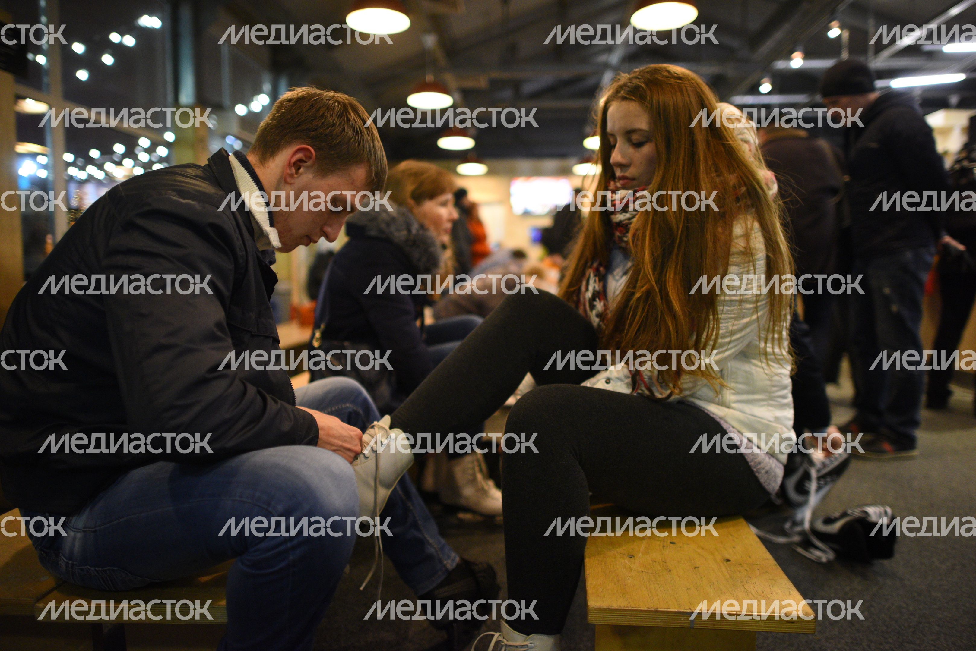 Открытие катка в парке Горького в Москве