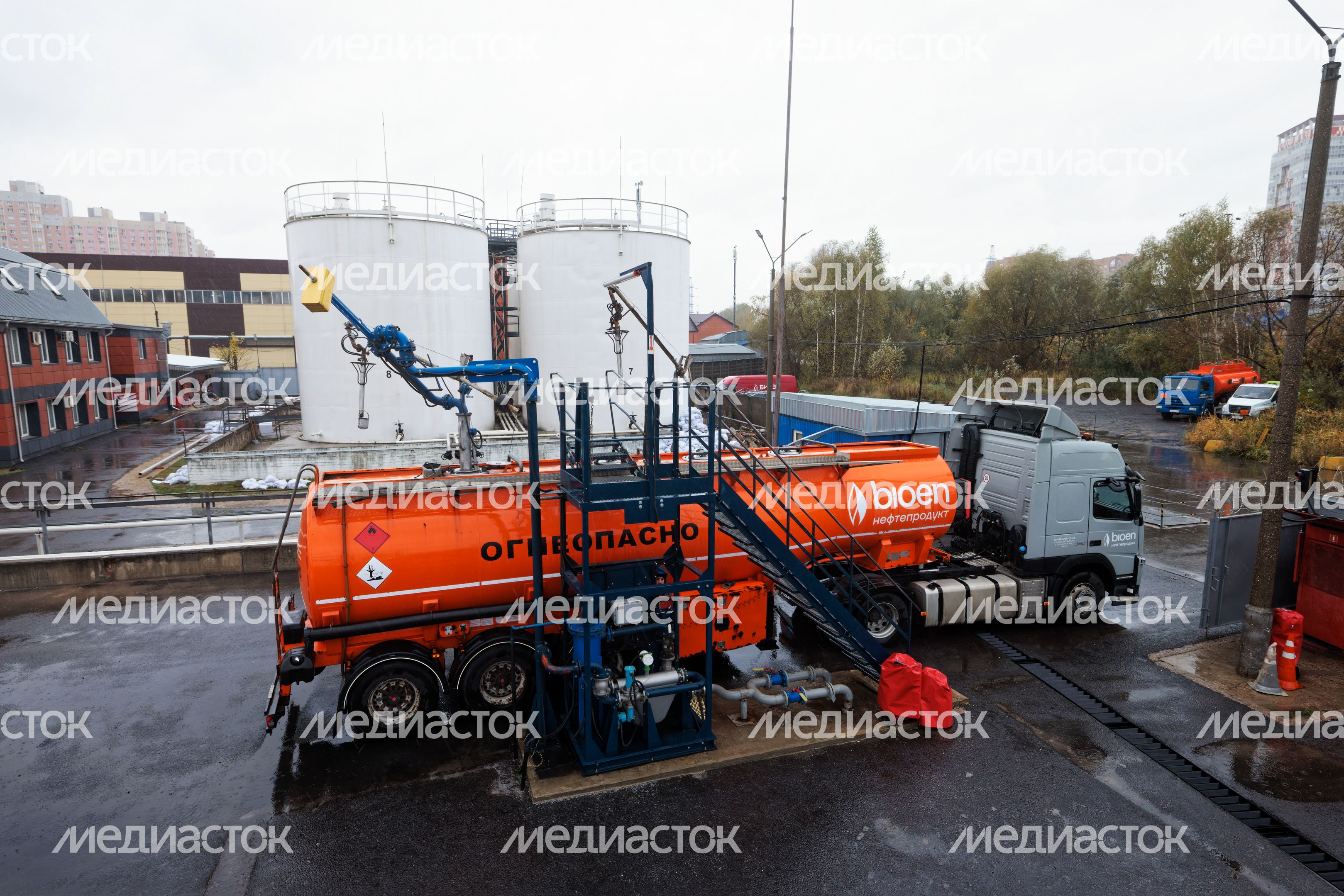 Терминал по перевалке и хранению светлых нефтепродуктов в Красногорске