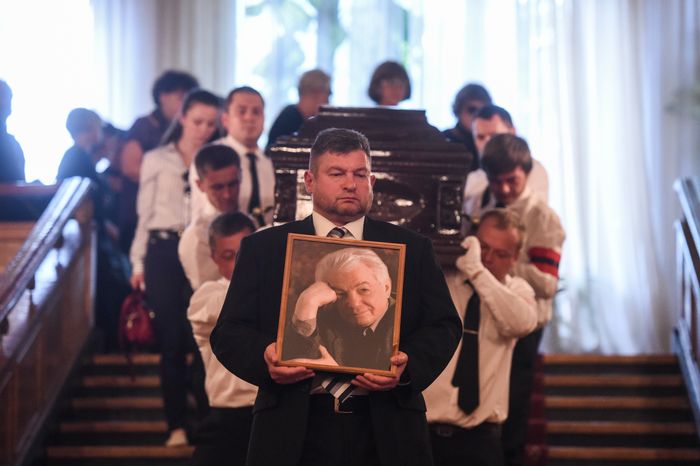 Церемония прощания с писателем Владимиром Войновичем в Москве