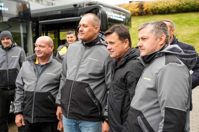 Андрей Воробьев передал партию новых автобусов округам Подмосковья