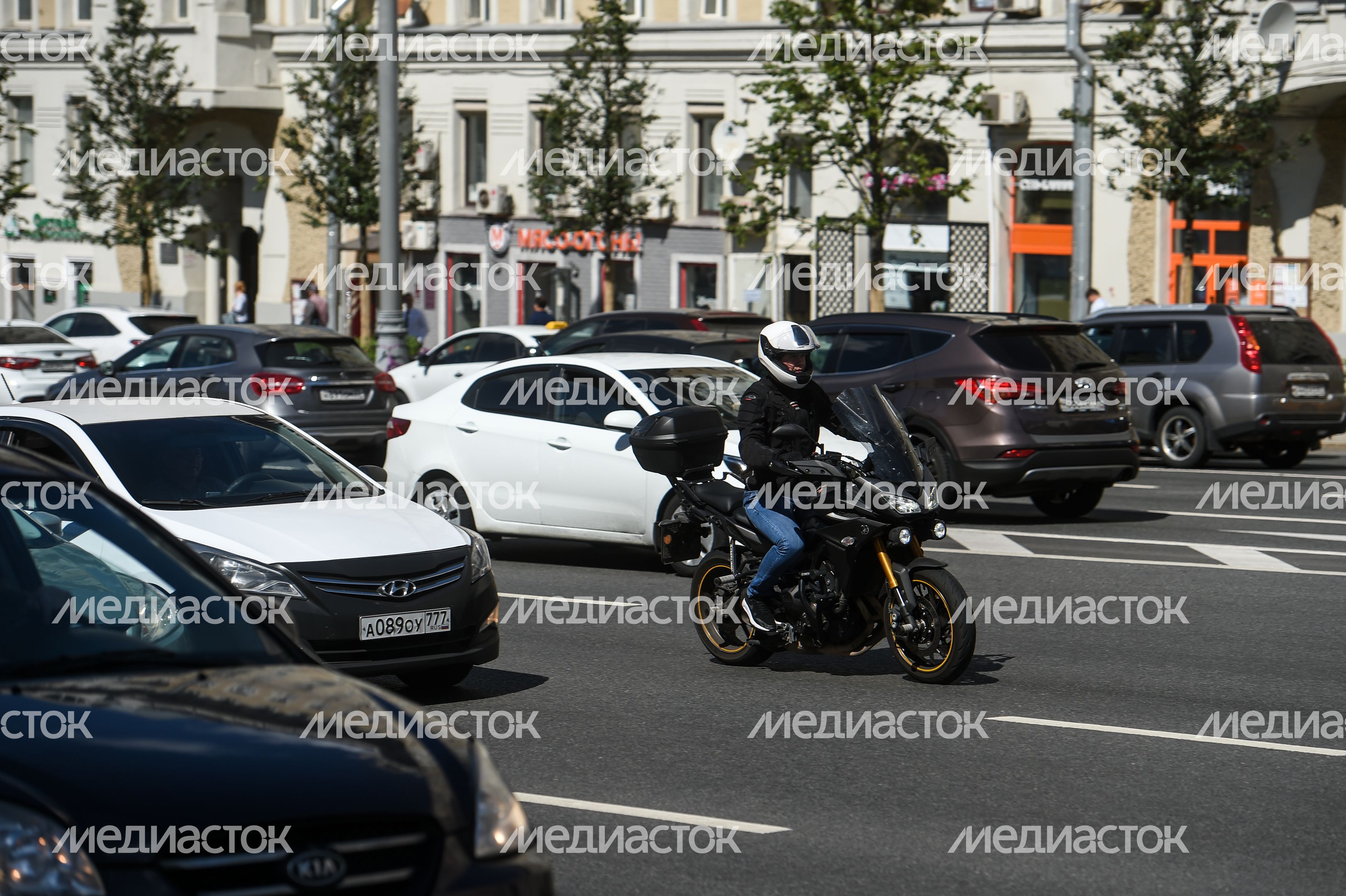 Мотоциклисты на улицах Москвы
