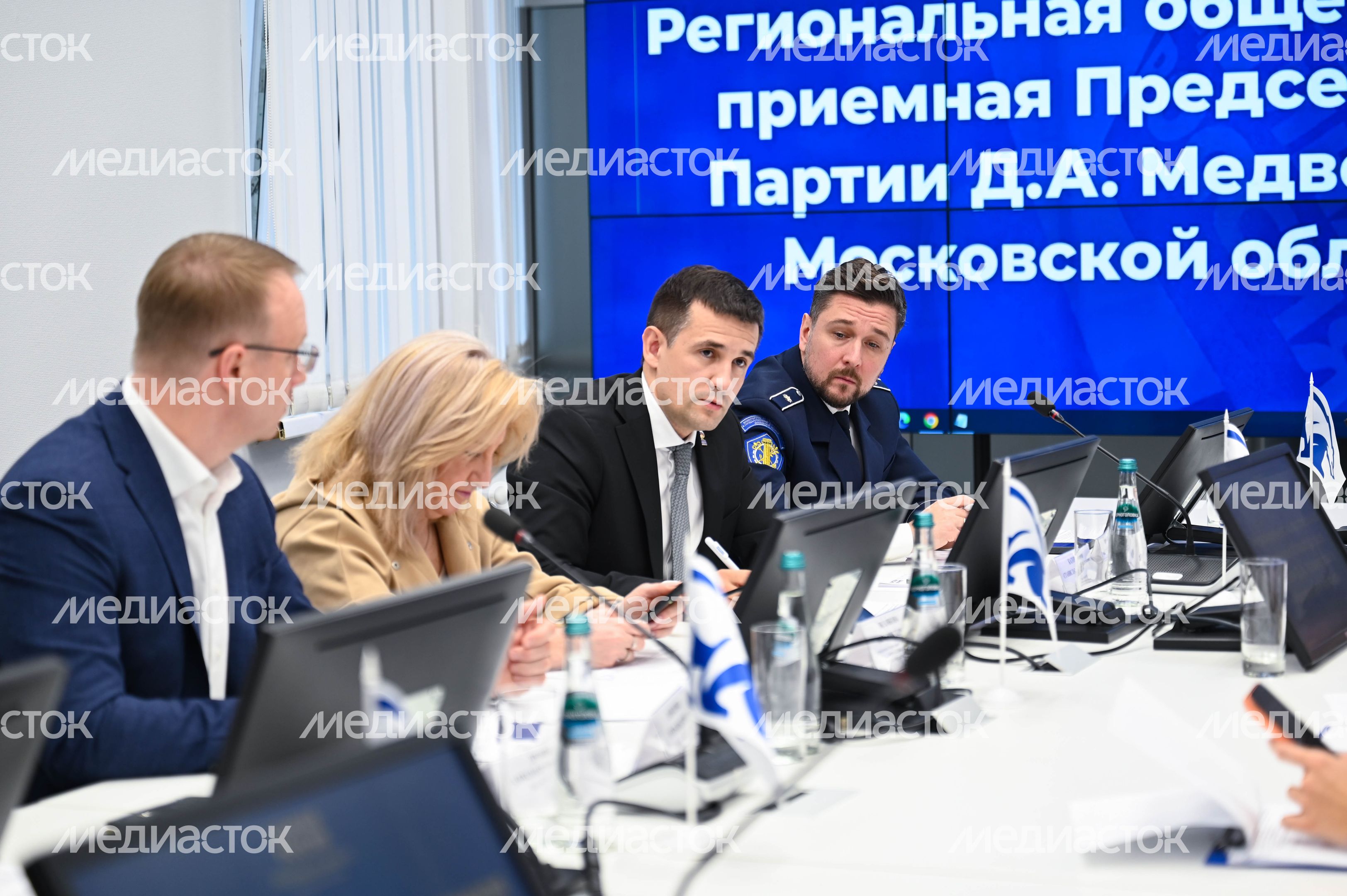 Игорь Даниленко провёл личный приём граждан в Ленинском округе