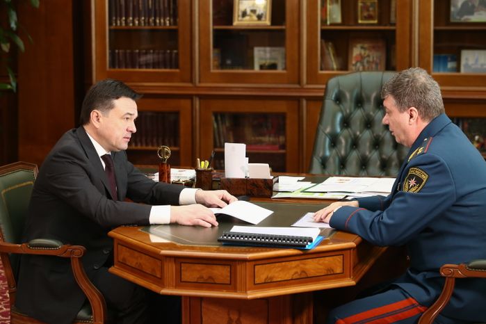 Рабочая встреча губернатора Подмосковья с начальником Главного управления МЧС России по Московской области