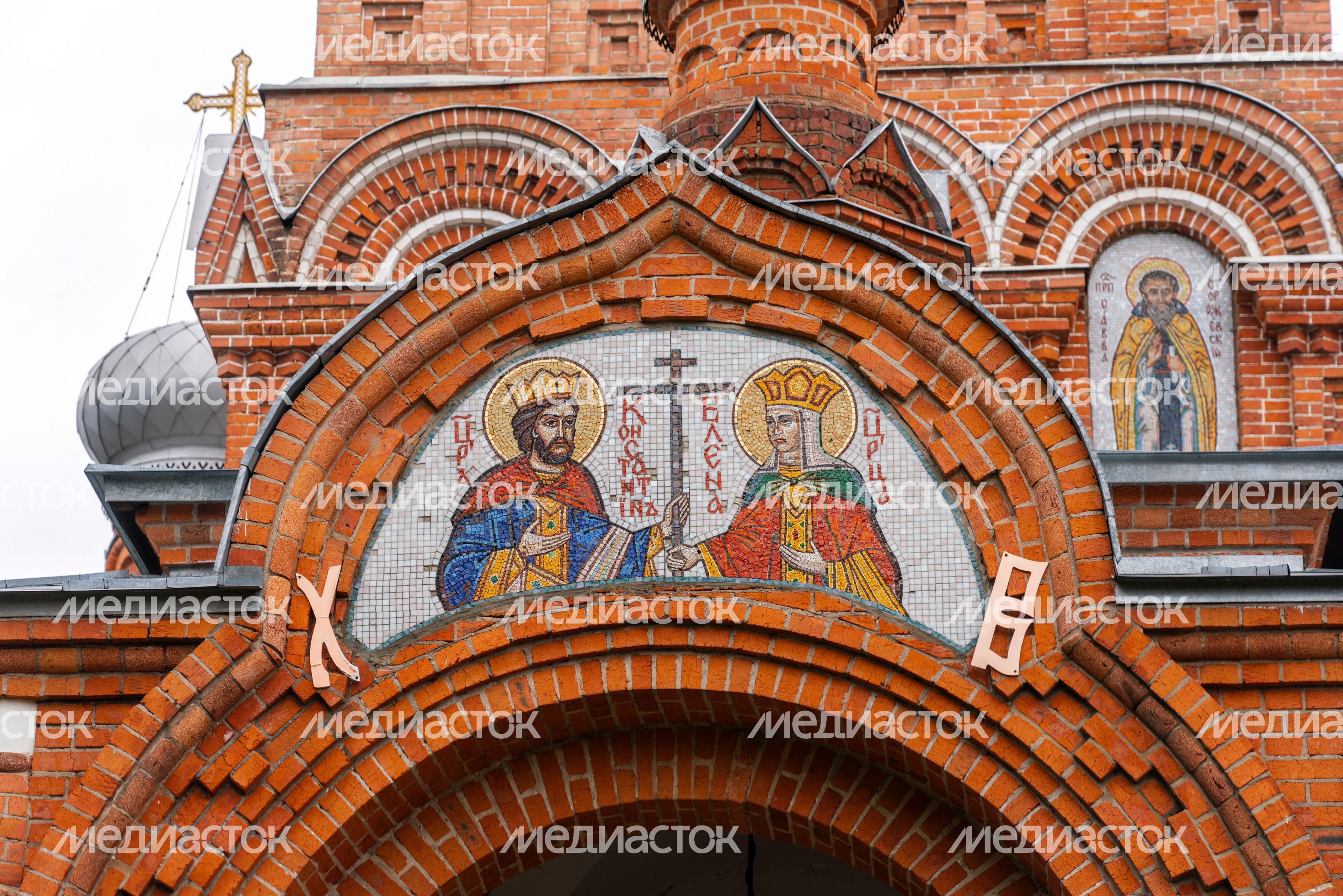 Церковь Воздвижения Честного Креста Господня в селе Дарна округа Истра