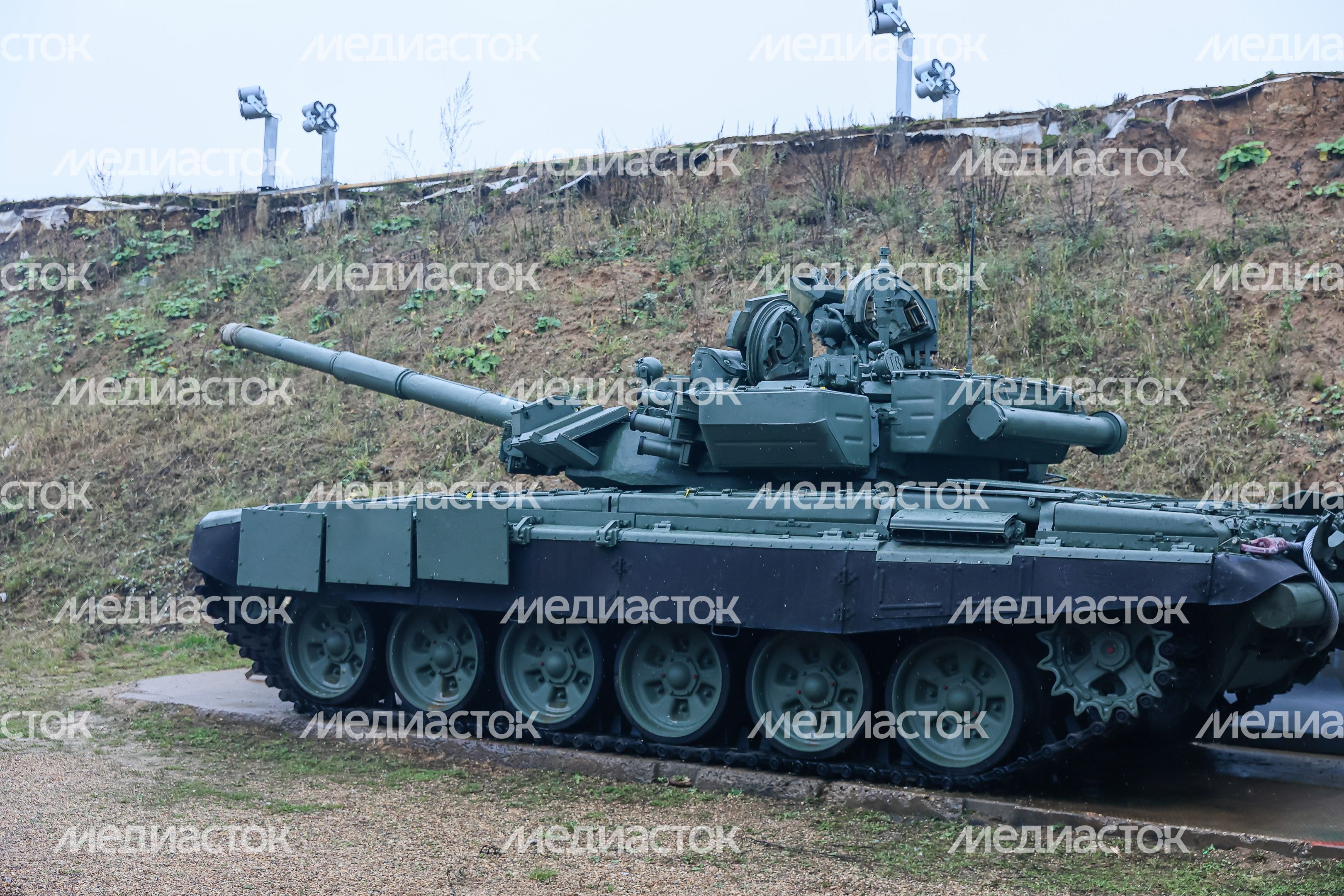Проверка губернатором Подмосковья условий размещения мобилизованных в парке «Патриот»