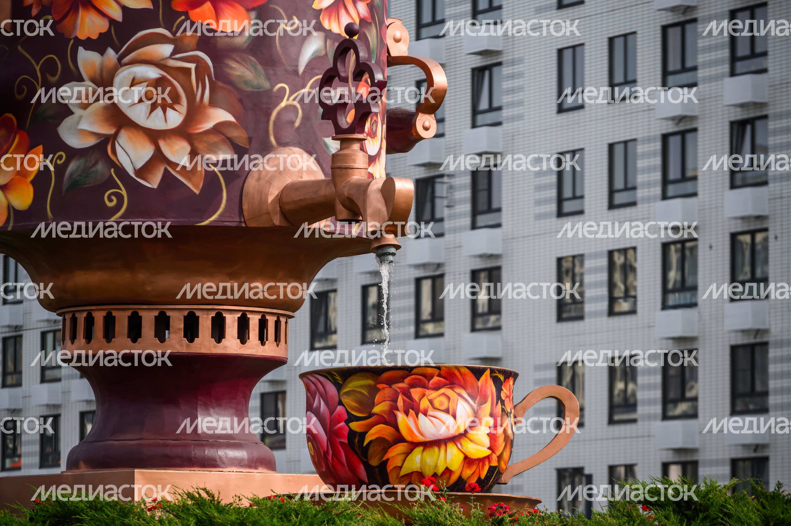 Скульптура «Самовар» в Мытищах Скульптура «Самовар» в Мытищах