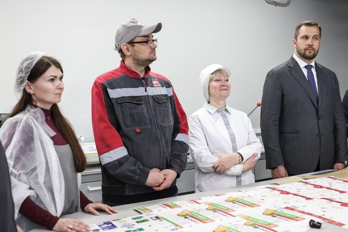Андрей Воробьев посетил запуск производства упаковки для пищевой продукции в Чехове