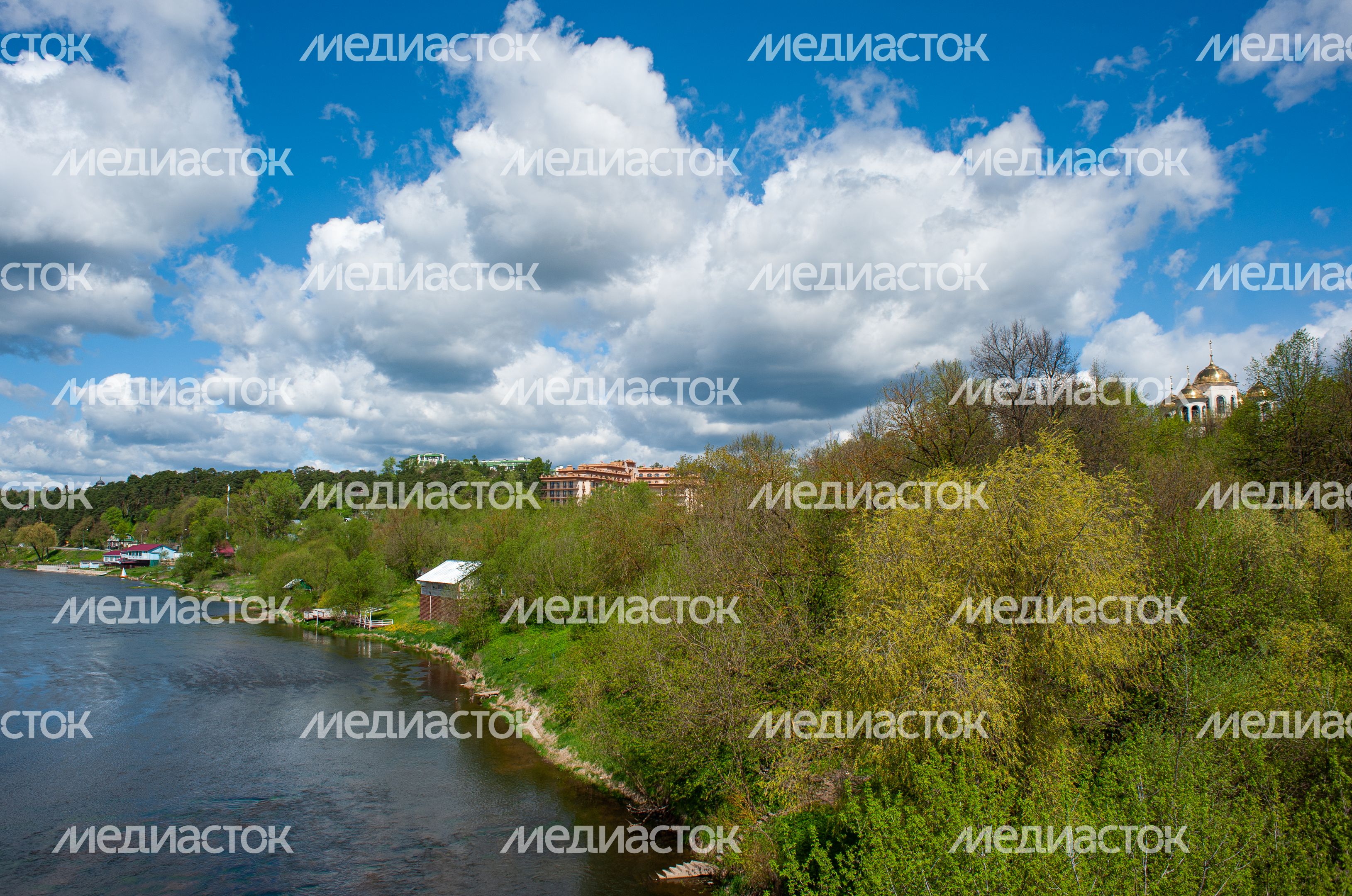 Летние виды города Звенигород