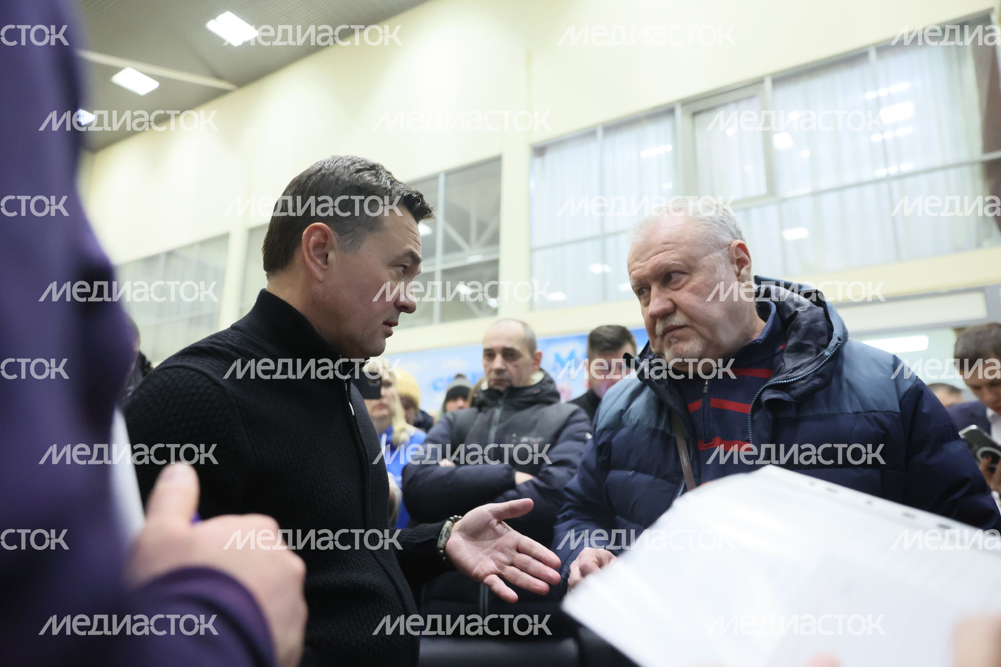 Андрей Воробьев провел очередной оперативный штаб по вопросам тепло- и электроснабжения в Климовске Андрей Воробьев провел очередной оперативный штаб по вопросам тепло- и электроснабжения в Климовске