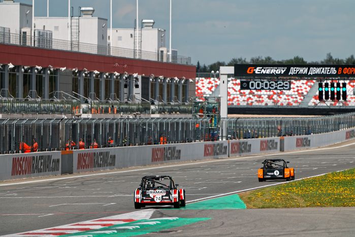 Гоночный уик-енд в Волоколамском округе на трассе Moscow Raceway