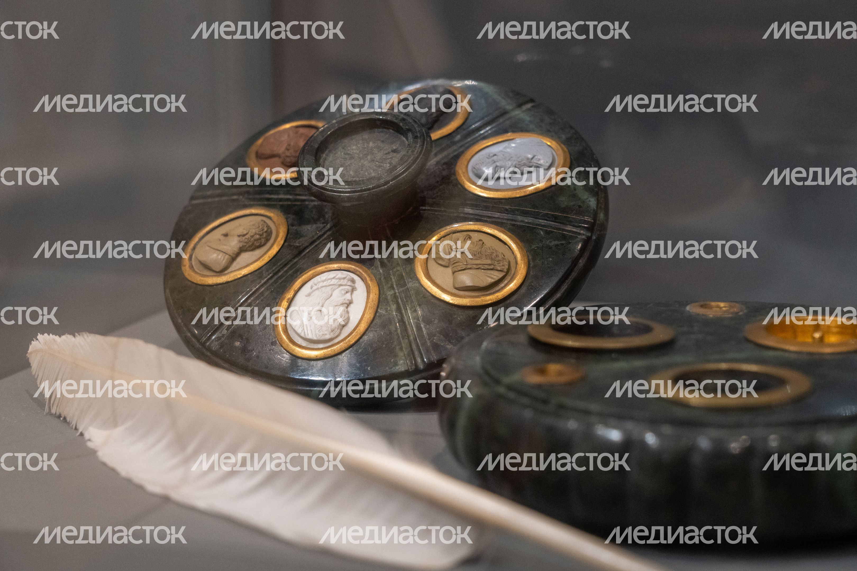Выставка «Каким бывает путеводитель» в музее-заповедника «Архангельское» Выставка «Каким бывает путеводитель» в музее-заповедника «Архангельское»