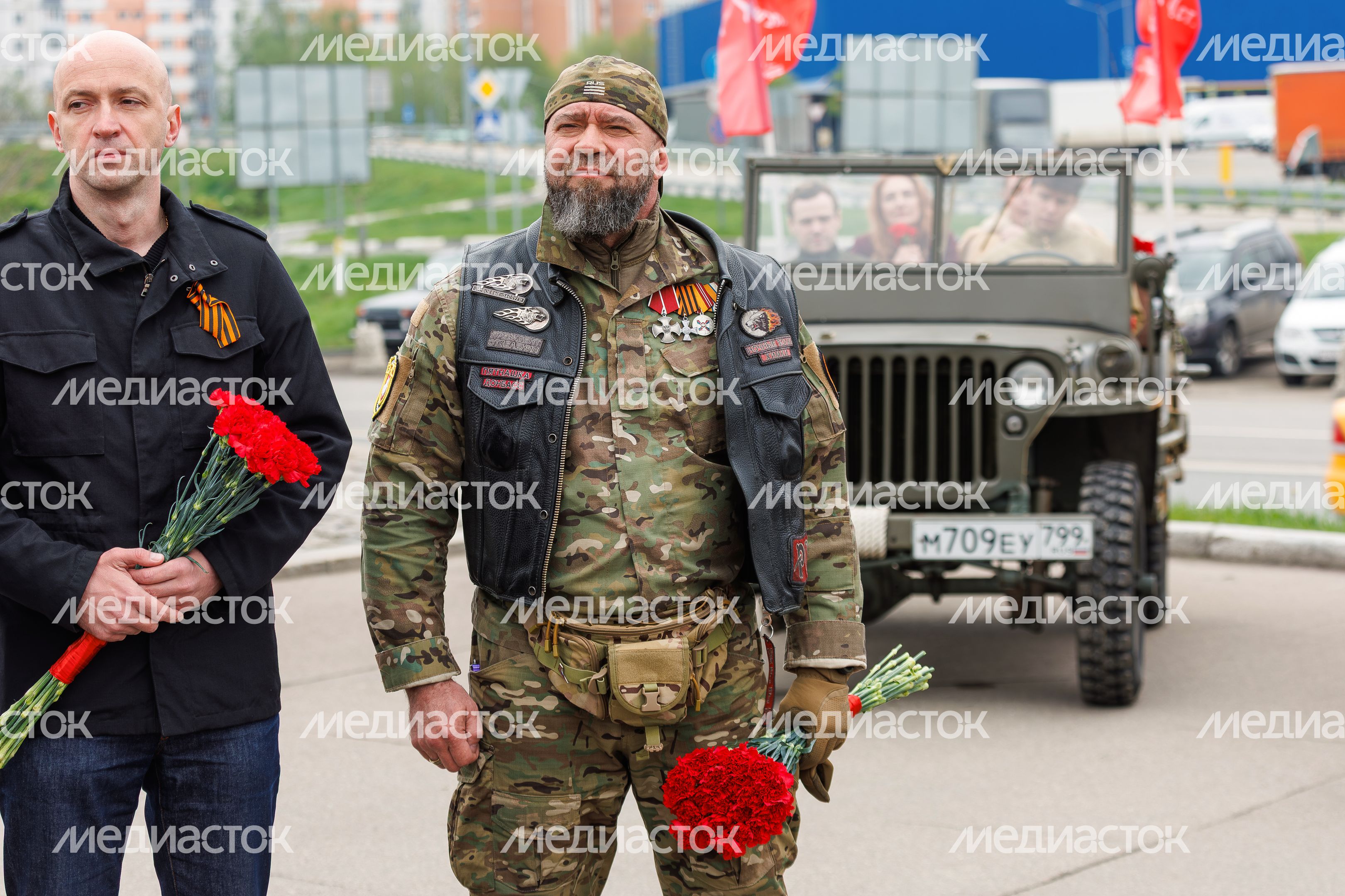 Мотопробег и торжественное возложение цветов к монументу «Противотанковые ежи» в День Победы в Химках Мотопробег и торжественное возложение цветов к монументу «Противотанковые ежи» в День Победы в Химках