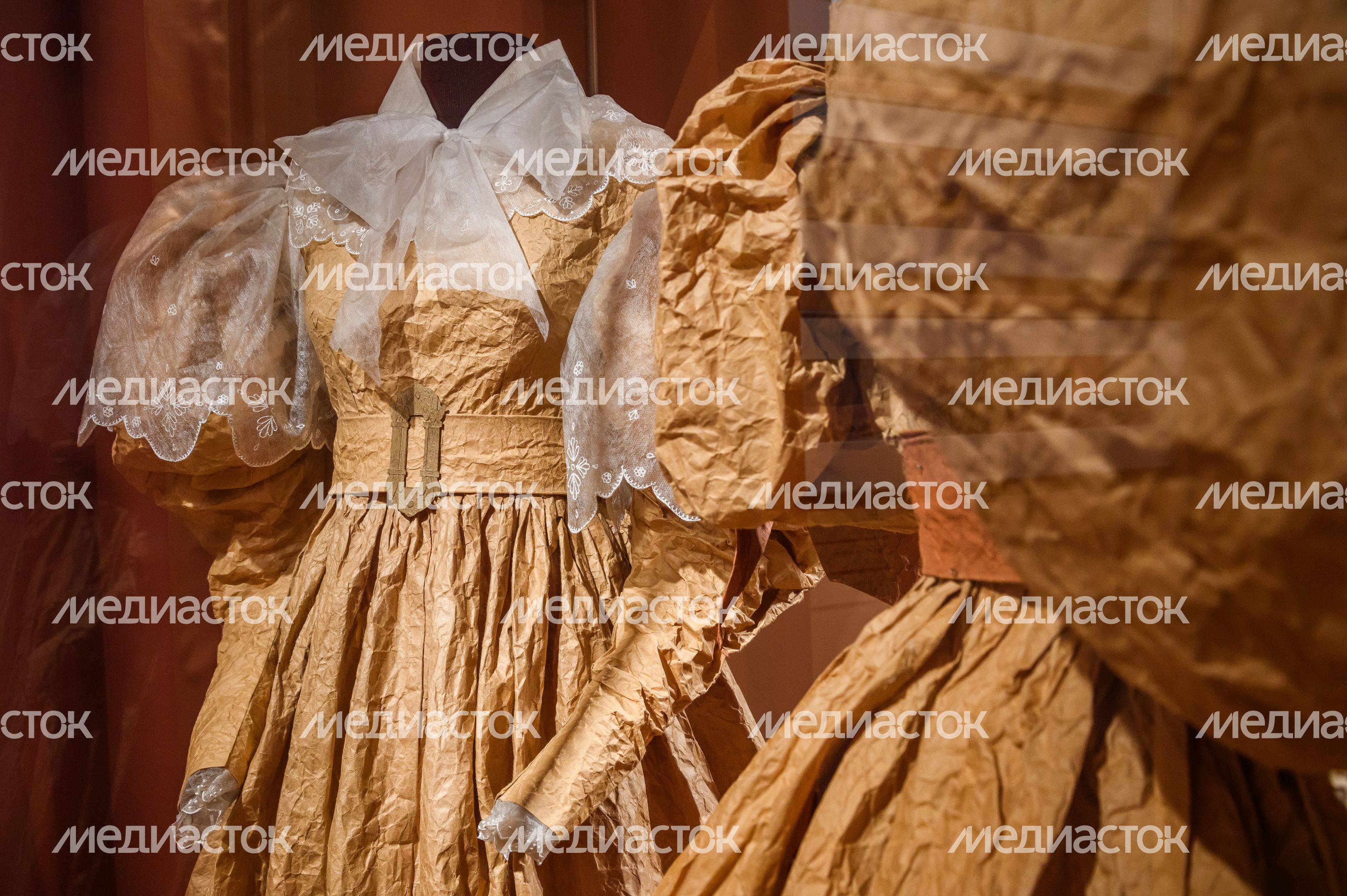 Выставка «Недосказки» в государственном музее-заповеднике «Зарайский кремль» Выставка «Недосказки» в государственном музее-заповеднике «Зарайский кремль»