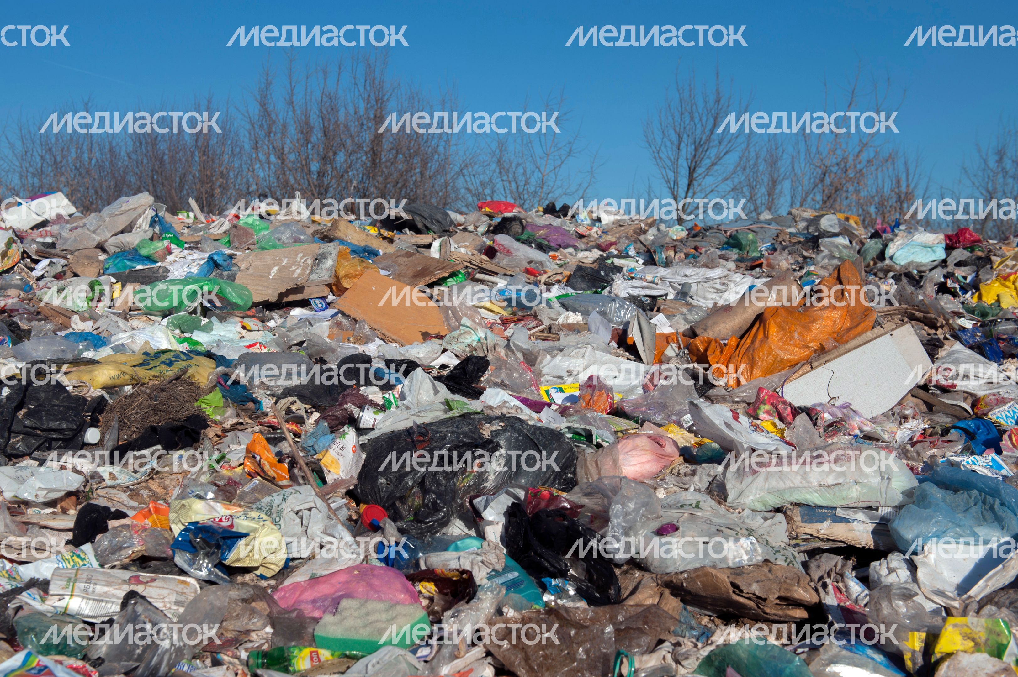 Незаконная свалка в Печатниках Незаконная свалка в Печатниках