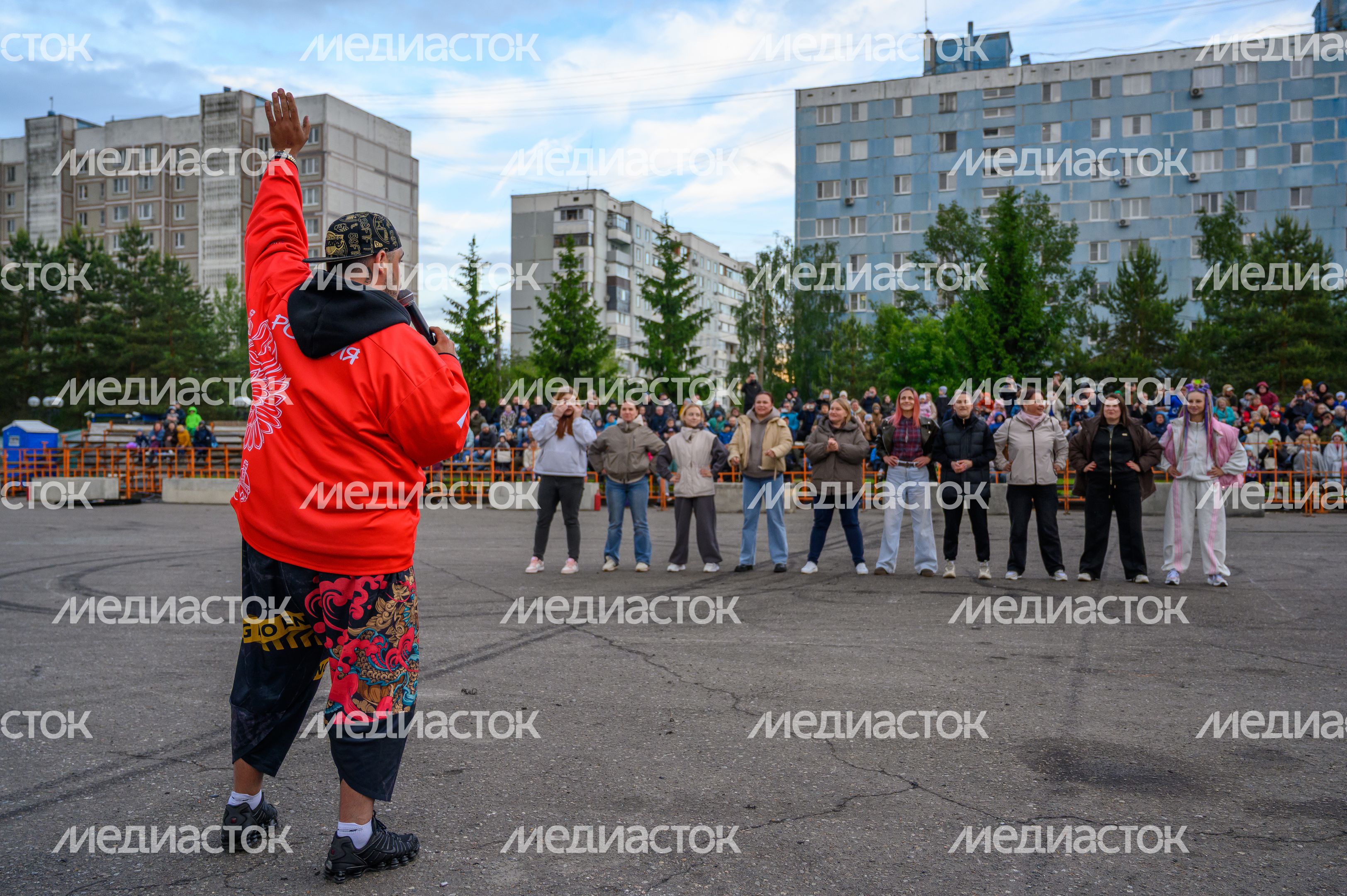 Экстремальная программа, яркие эмоции, адреналин и безумные трюки на автомобилях на шоу каскадеров в Чехове Экстремальная программа, яркие эмоции, адреналин и безумные трюки на автомобилях на шоу каскадеров в Чехове