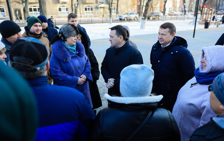 Встреча Губернатора Подмосковья с родителями учащихся СОШ №2