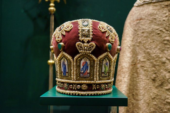 Выставка «Реликвии и сокровища Троице-Сергиева монастыря 11-17 вв.» в Ризнице Троице-Сергиевой лавры