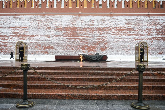 Последстивя сильного снегопада в Москве