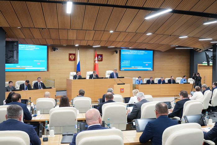 Андрей Воробьев поблагодарил депутатов Мособлдумы за совместную работу