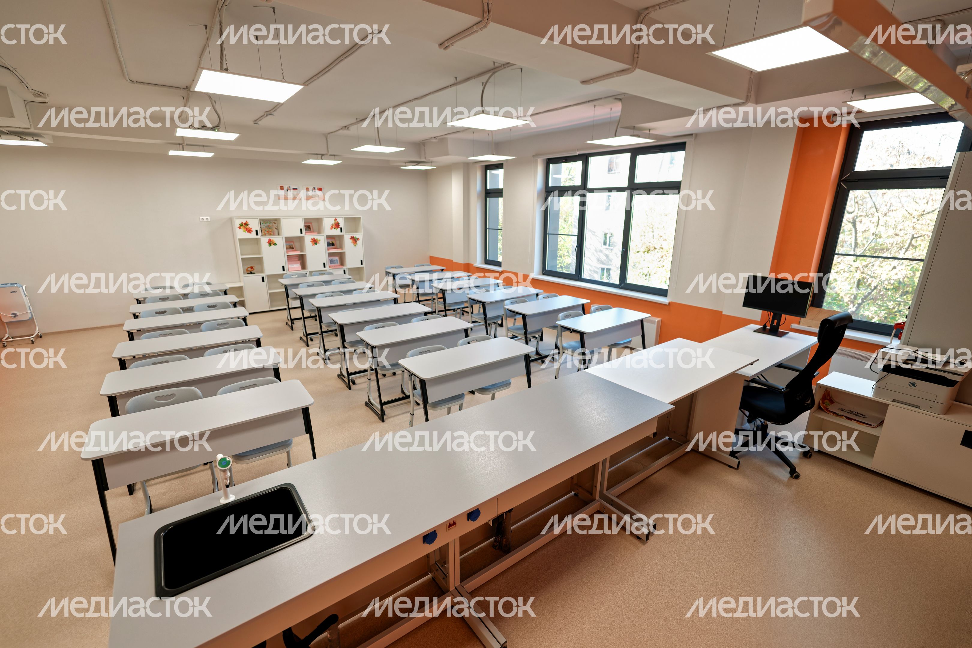 Учебный класс в новой пристройке средней школы №16 в Подольске