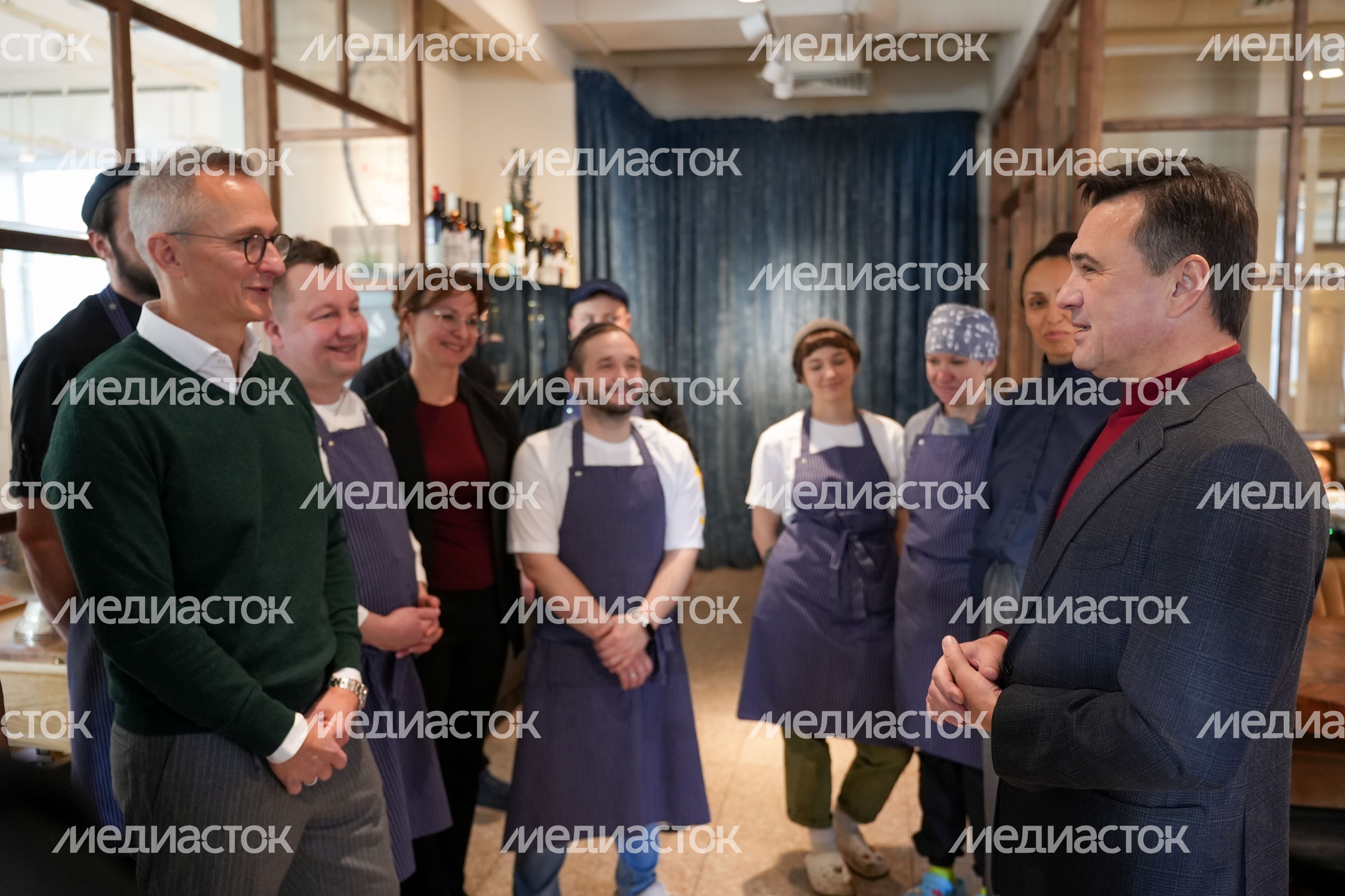 Звенигородский ресторан "Маринист" подготовил сет, вдохновлённый супрематизмом Звенигородский ресторан "Маринист" подготовил сет, вдохновлённый супрематизмом